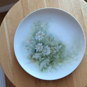 Floral Design Dinner Plate